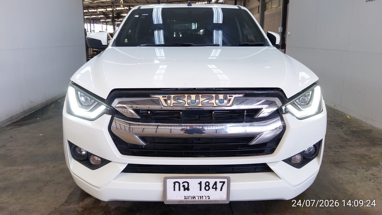 ISUZ ISUZ073 CAB4 1.9 L MT (DA) 2021