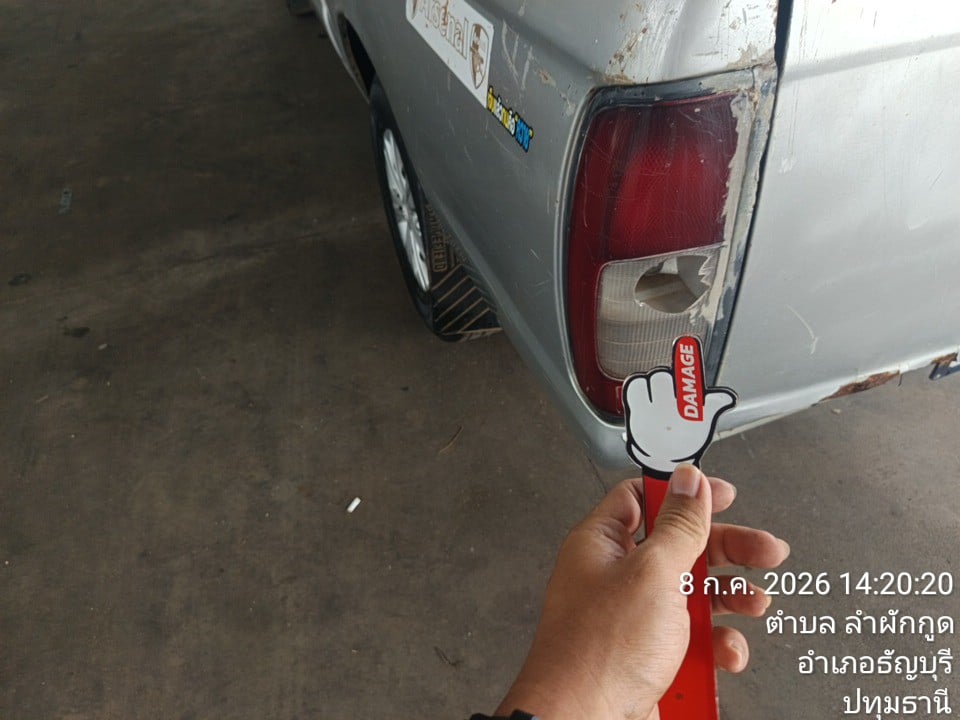 NISS NISS017 Ext. Cab 2.7 MT 2005