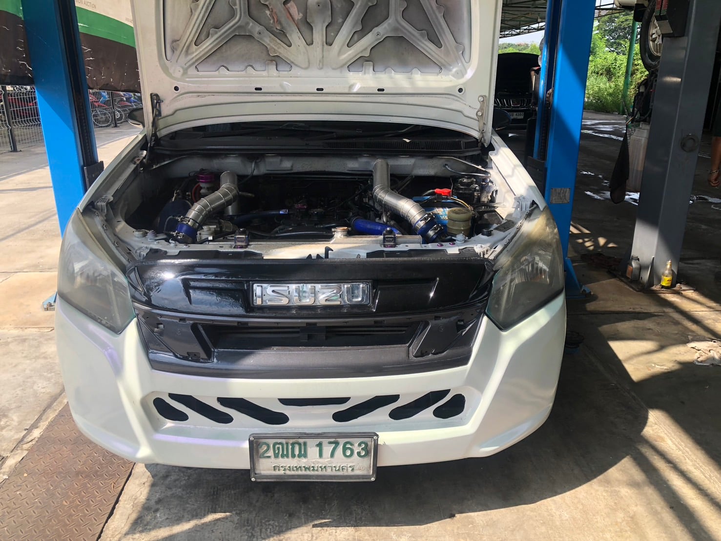 ISUZ ISUZ073 SPARK 3.0 S MT 2017