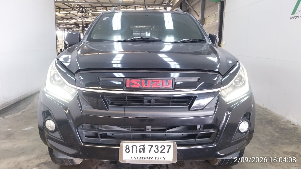 ISUZ ISUZ073 CAB4 1.9 Hi-Lander Stealth Z MT (DVD) 2019