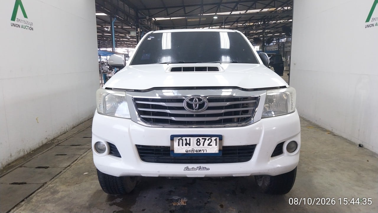 TOYO TOYO121 Dual Cab 2.5 Prerunner E MT 2013