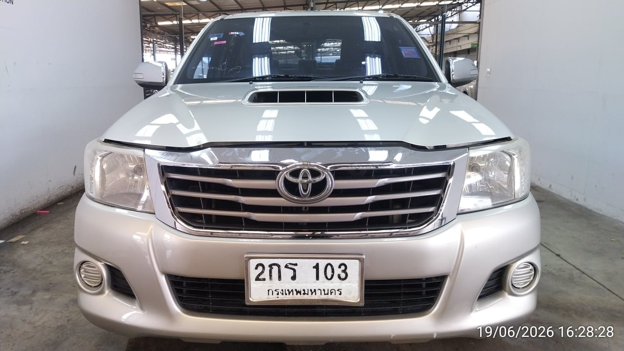 TOYO TOYO121 Dual Cab 2.5 E MT 2013