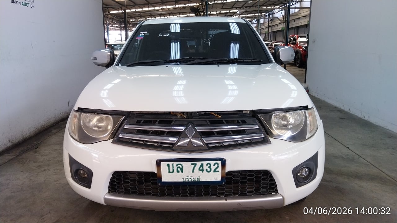 MITS MITS027 Ext. Cab 2.5 GLX MT 2013