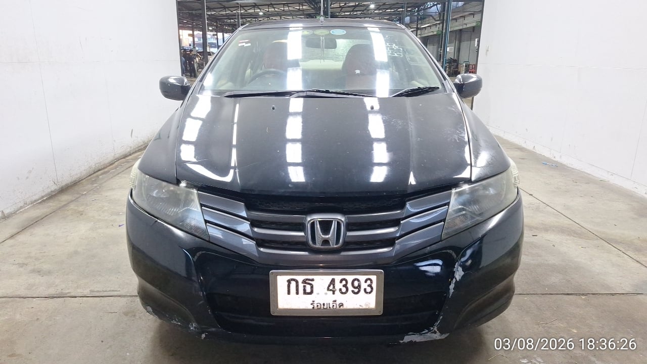HOND HOND003 1.5 V i-VTEC AT 2011