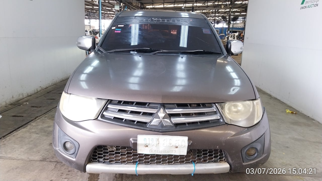 MITS MITS027 Ext. Cab 2.5 GLX MT 2014