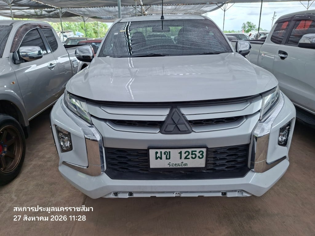 MITS MITS027 Ext. Cab 2.4 GLS Plus MT  (AB/ABS) 2022