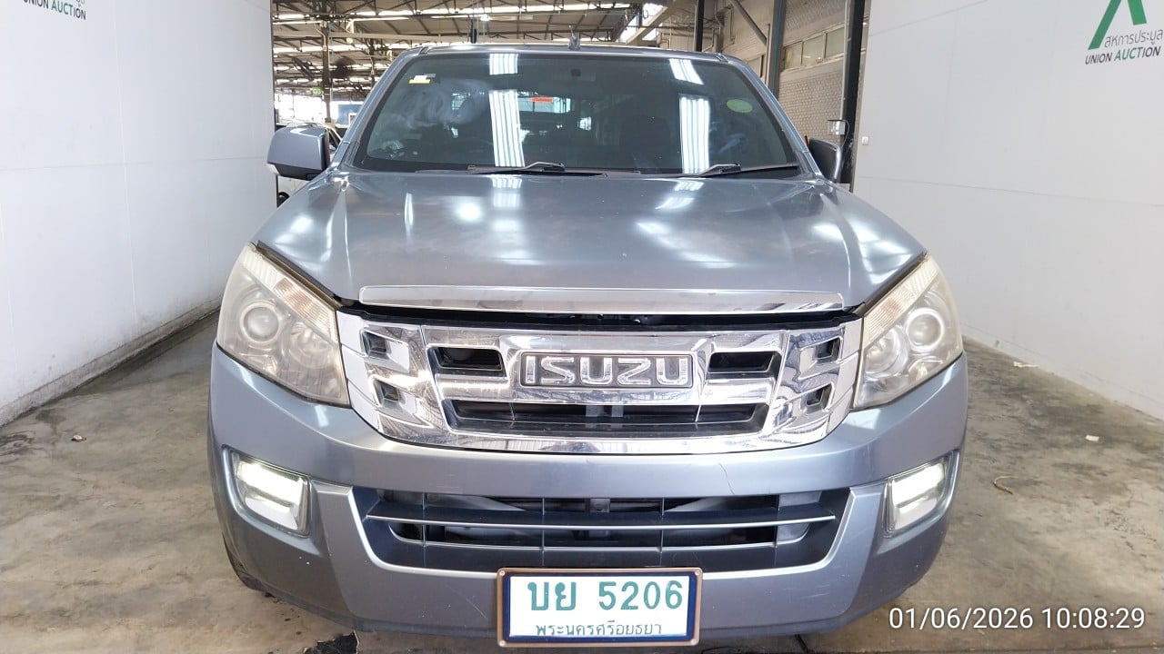 ISUZ ISUZ073 SPACECAB 2.5 Z MT (AB/ABS) 2014