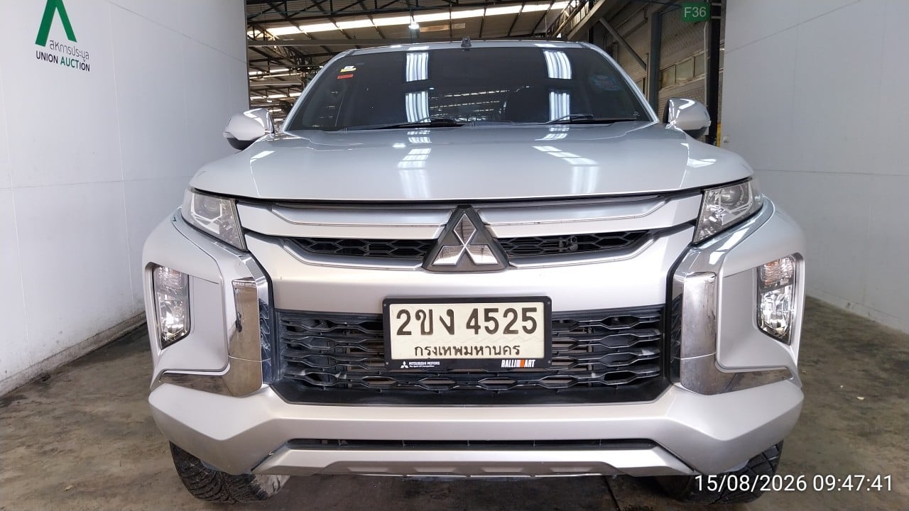 MITS MITS027 Dual Cab 2.4 GLX Plus MT (AB/ABS) 2019