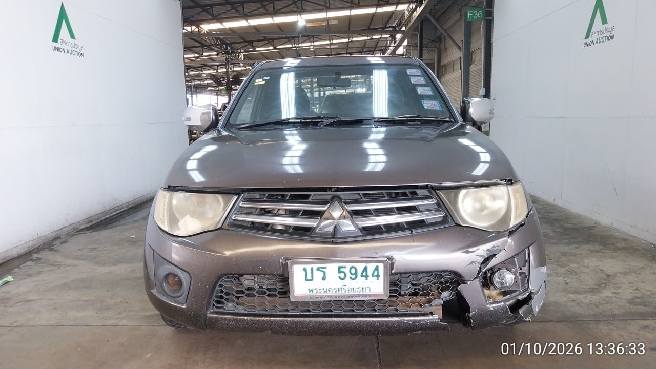 MITS MITS027 Ext. Cab 2.5 GLX MT (AB) 2013