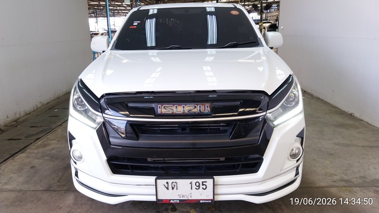 ISUZ ISUZ073 CAB4 1.9 S MT 2018