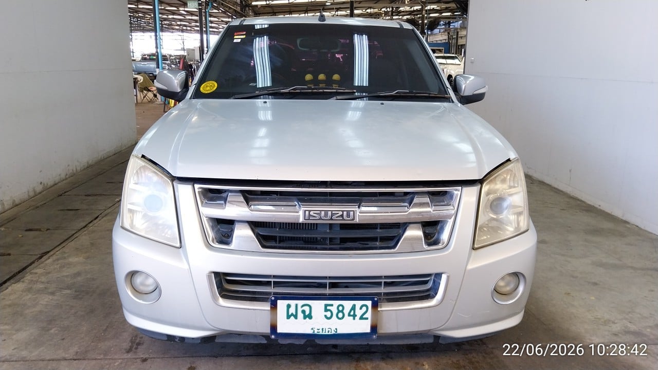ISUZ ISUZ073 SPACECAB 2.5 SLX i-TEQ MT 2011