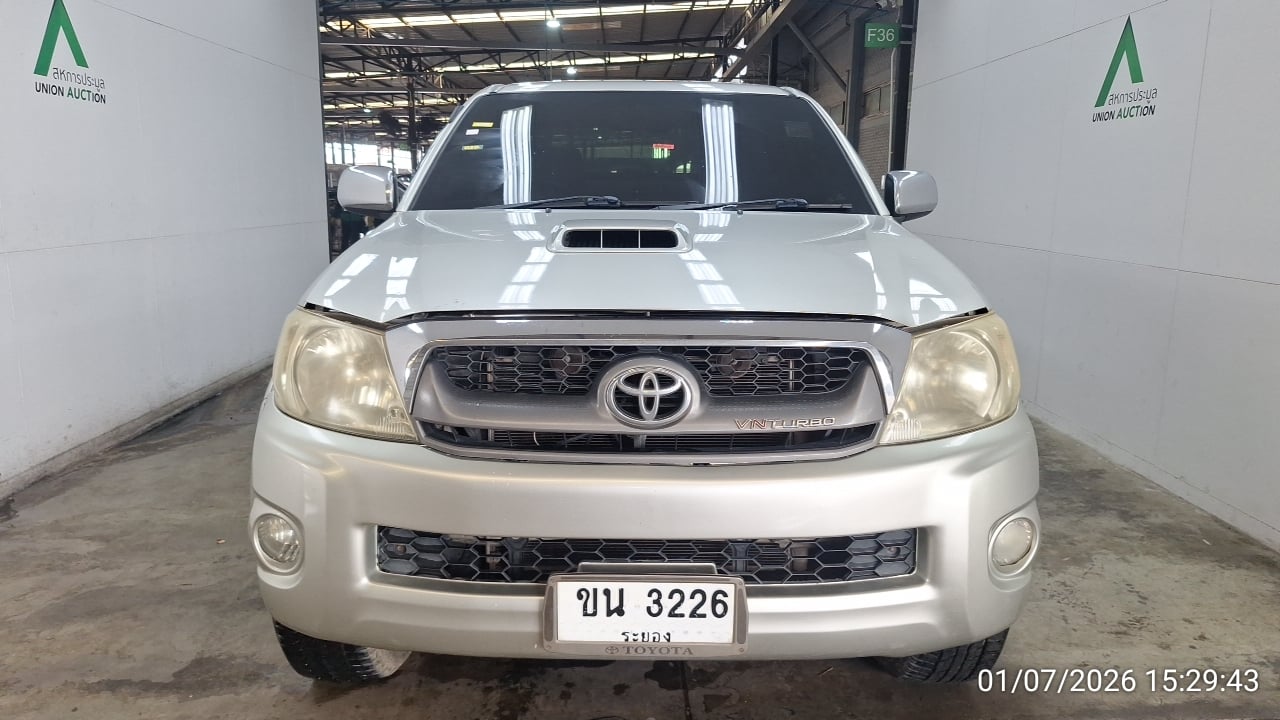 TOYO TOYO121 Dual Cab 2.5 Prerunner MT (AB/ABS) 2011