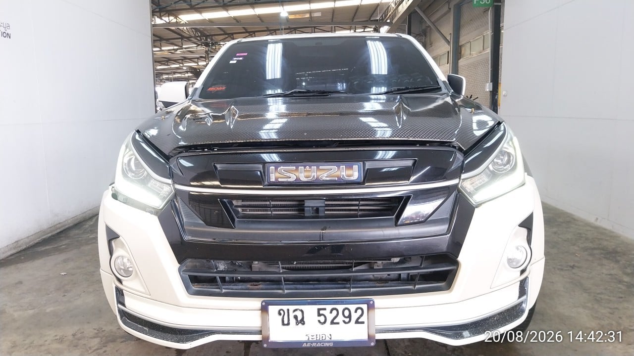 ISUZ ISUZ073 CAB4 1.9 Hi-Lander Stealth Z-Prestige MT 2019