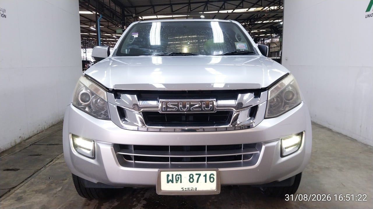 ISUZ ISUZ073 SPACECAB 3.0 Hi-Lander Z-Prestige MT (VGS ) 2015