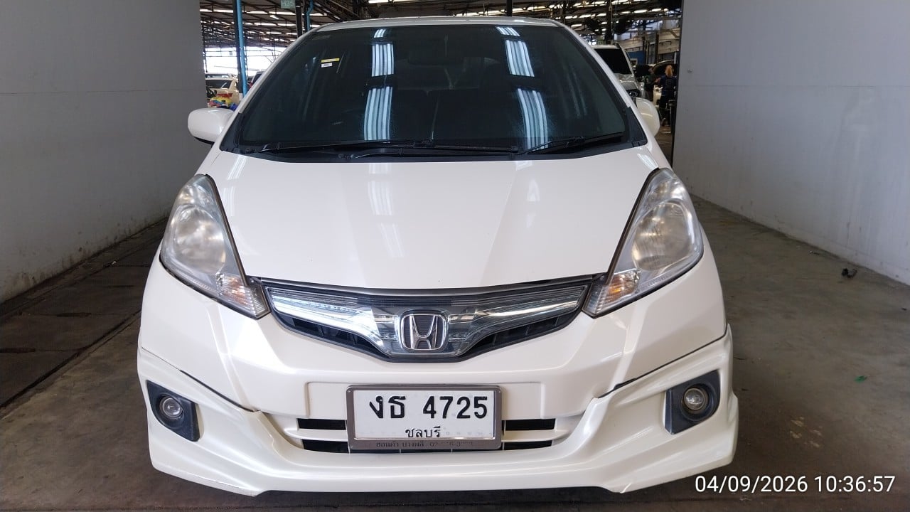 HOND HOND033 1.3 Hybrid CVT Hatch (AB/ABS) 2013