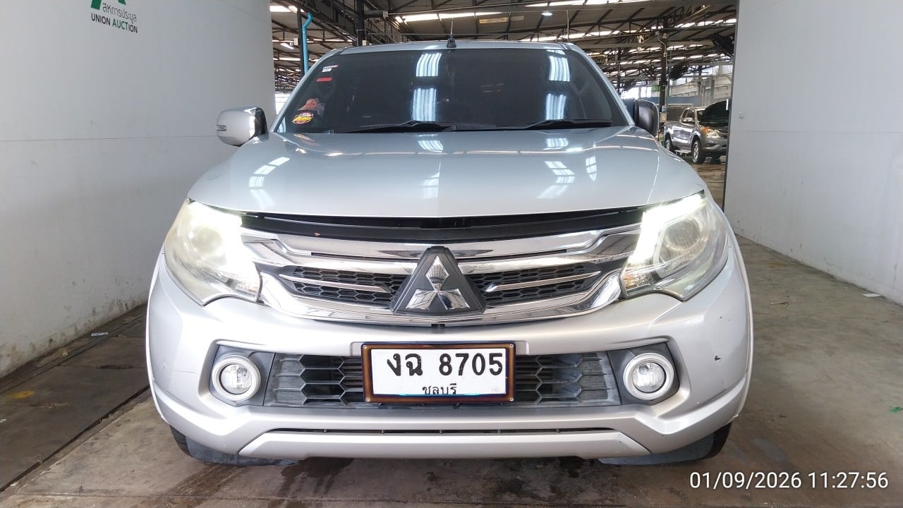 MITS MITS027 Dual Cab 2.4 GLS Plus MT 2017