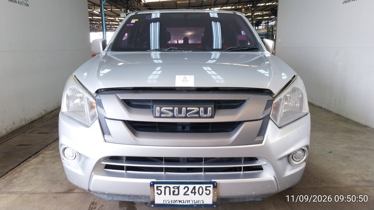 ISUZ ISUZ073 CAB4 1.9 S MT (AB) 2017