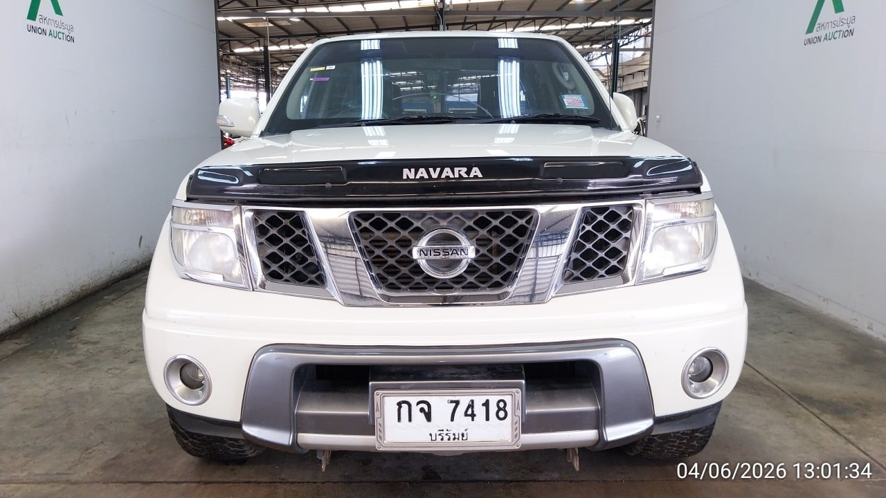 NISS NISS077 Dual Cab 2.5 Calibre MT (ABS) 2013