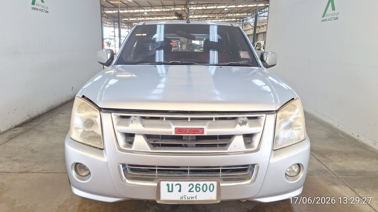ISUZ ISUZ073 SPACECAB 2.5 SLX X-Series  MT 2011