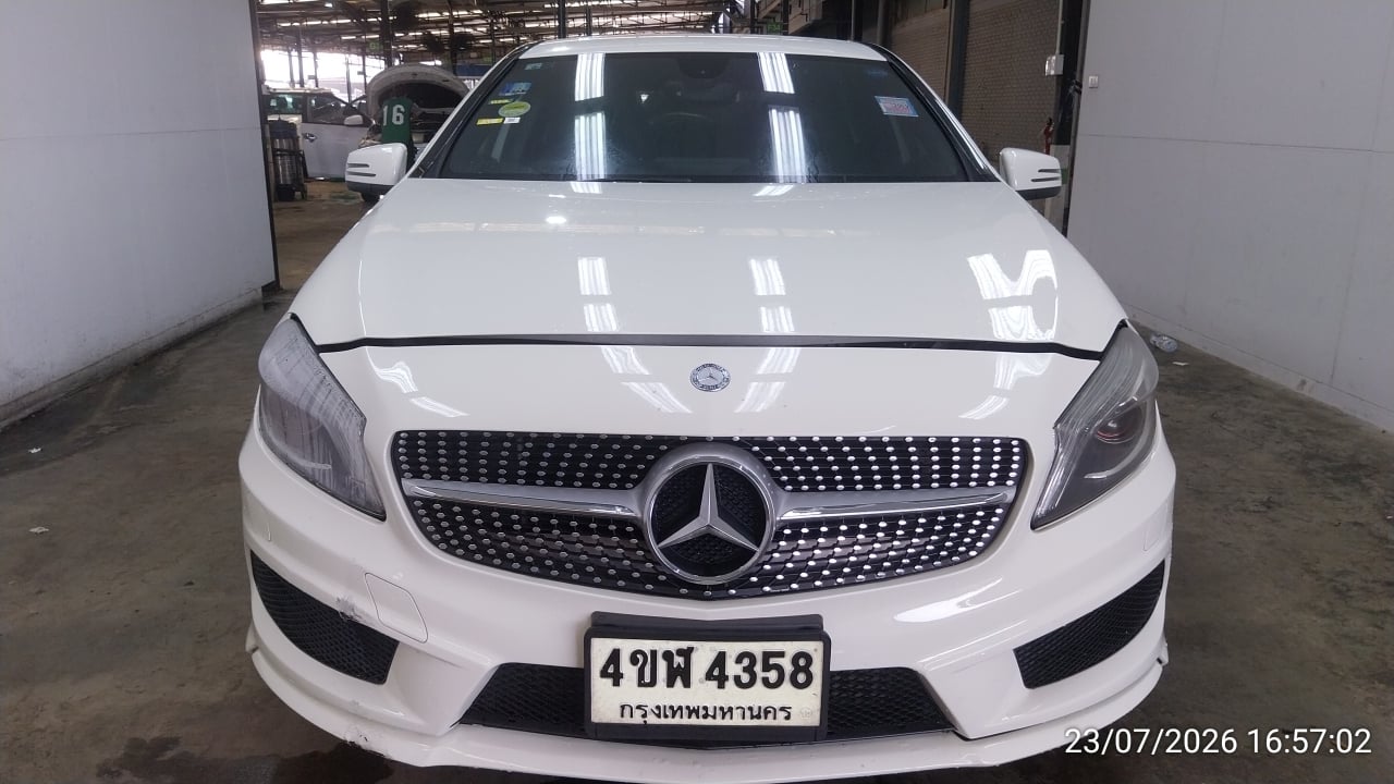 MERC MERC039 AMG Sport 2.0 CVT Hatch (AB/ABS) 2014