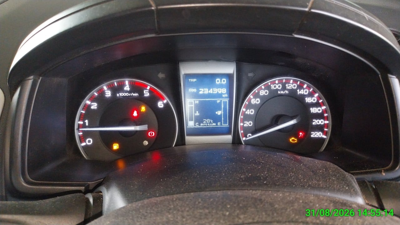 ISUZ ISUZ073 CAB4 3.0 Vcross Z-Prestige 4WD MT (VGS) 2014