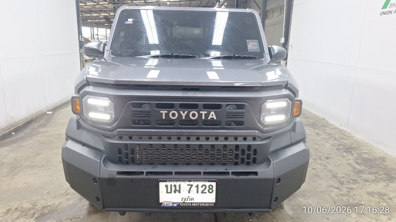 TOYO TOYO0138 Single Cab 2.4 Attractive Package AT