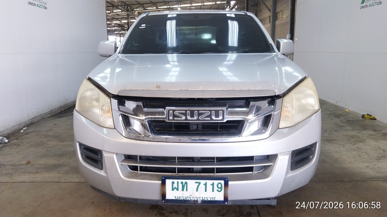 ISUZ ISUZ073 SPACECAB 2.5 S MT 2012