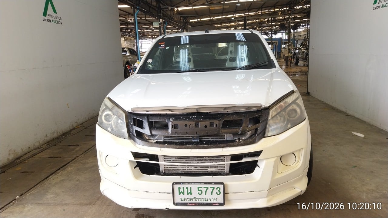 ISUZ ISUZ073 SPACECAB 2.5 Z MT (VGS) 2013