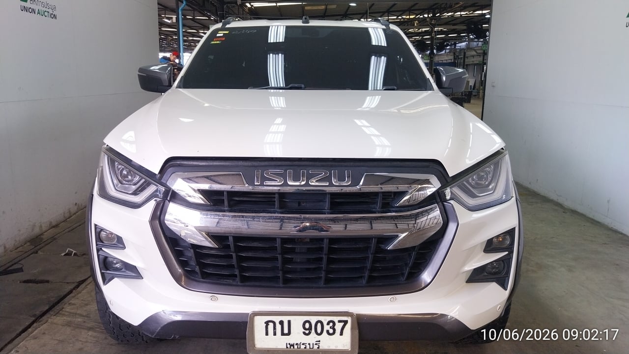 ISUZ ISUZ073 CAB4 3.0 Vcross M 4WD AT (AB/ABS) 2020