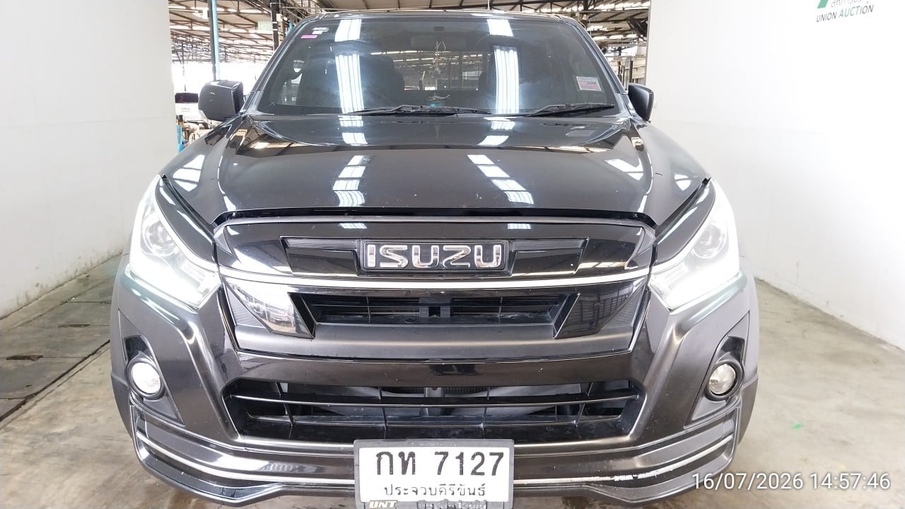 ISUZ ISUZ073 CAB4 3.0 Hi-Lander Stealth Z-Prestige MT 2019