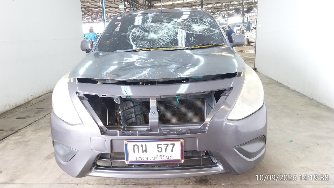 NISS NISS020 1.2 E CVT 2014