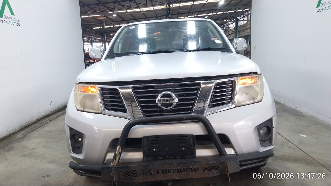 NISS NISS077 Dual Cab 2.5 SV Calibre SE MT (ABS) 2012