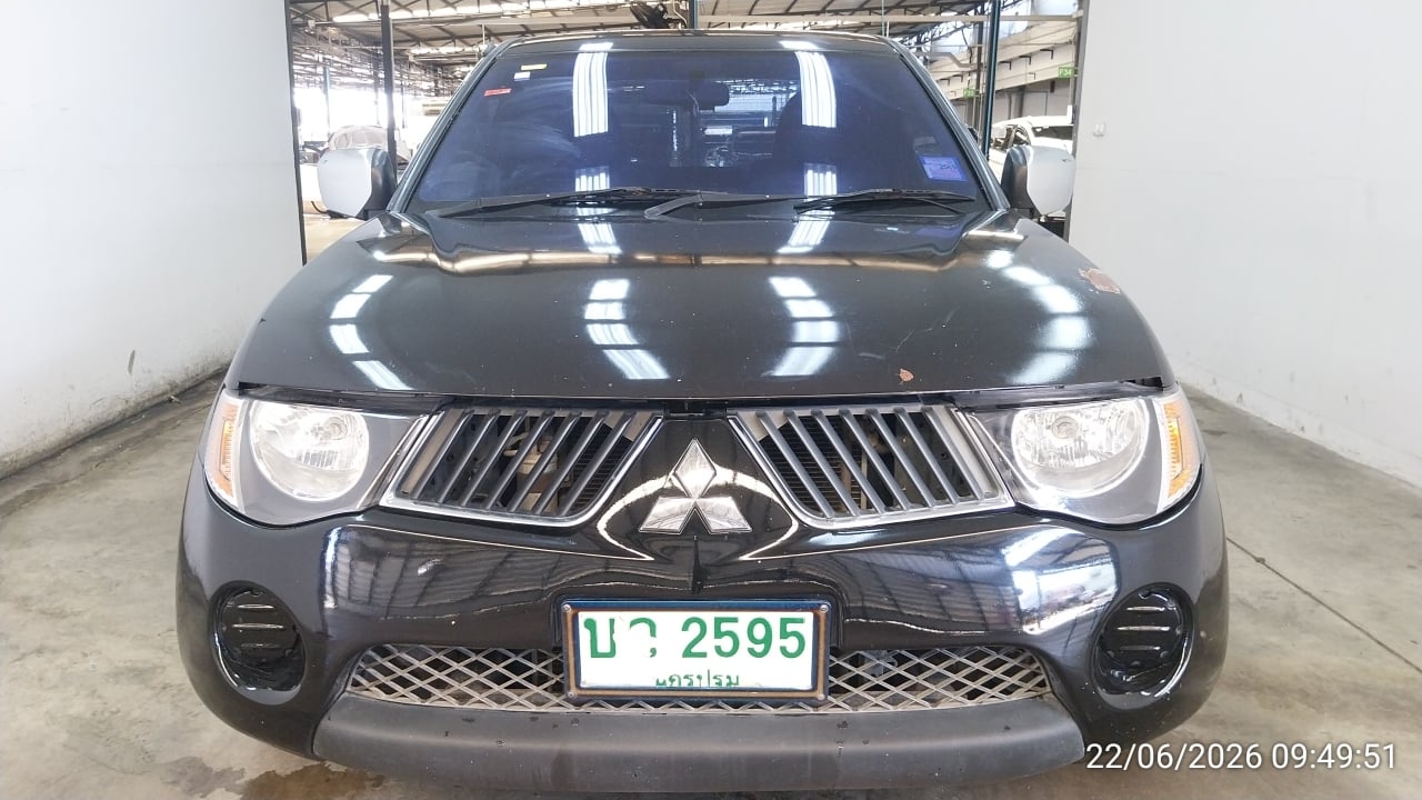 MITS MITS027 Ext. Cab 2.5 GLX MT 2005