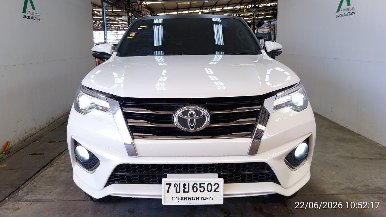 TOYO TOYO051 2.8 TRD Sportivo AT 2018