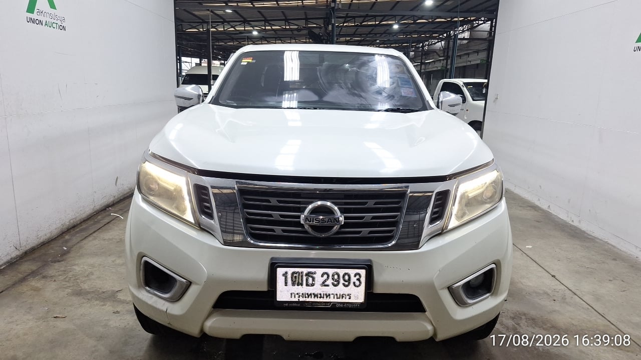 NISS NISS082 Ext. Cab 2.5 Calibre E MT (AB/ABS) 2015