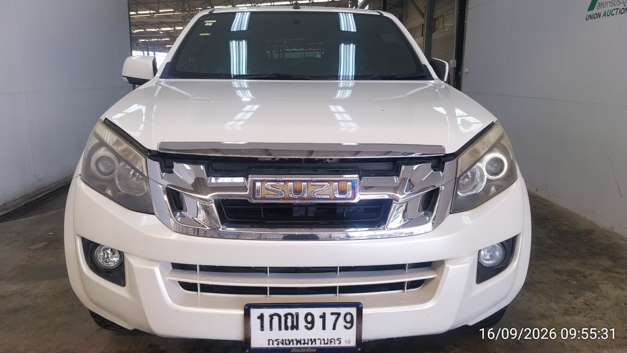 ISUZ ISUZ073 CAB4 2.5 Hi-Lander Z MT (VGS, DVD) (AB/ABS) 2012