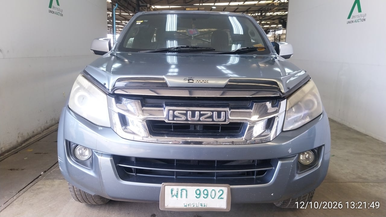 ISUZ ISUZ073 SPACECAB 2.5 Hi-Lander Z-Prestige AT (VGS, Navi) (AB/ABS) 2014