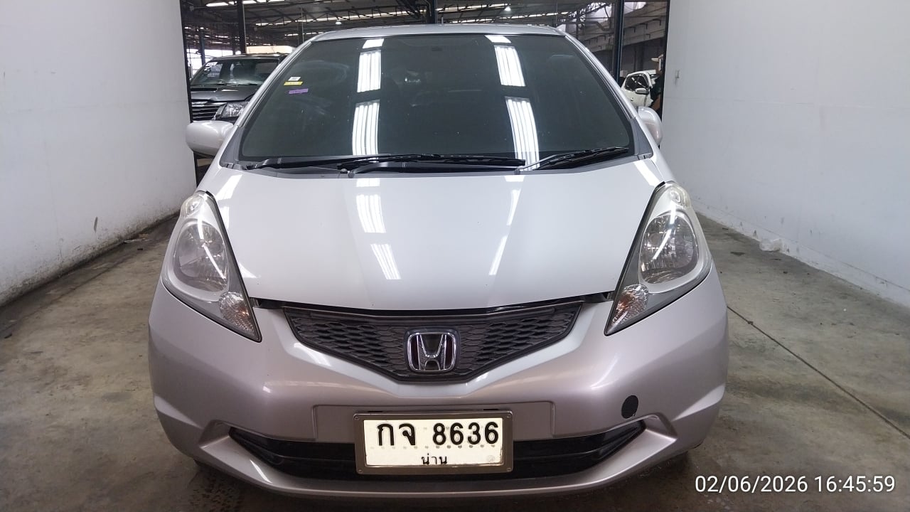 HOND HOND033 1.5 V i-VTEC AT Hatch (ABS) 2010