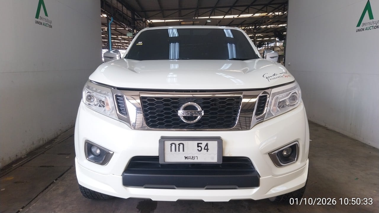 NISS NISS082 Dual Cab 2.5 VL 4WD AT (SPORTECH) (AB/ABS) 2016