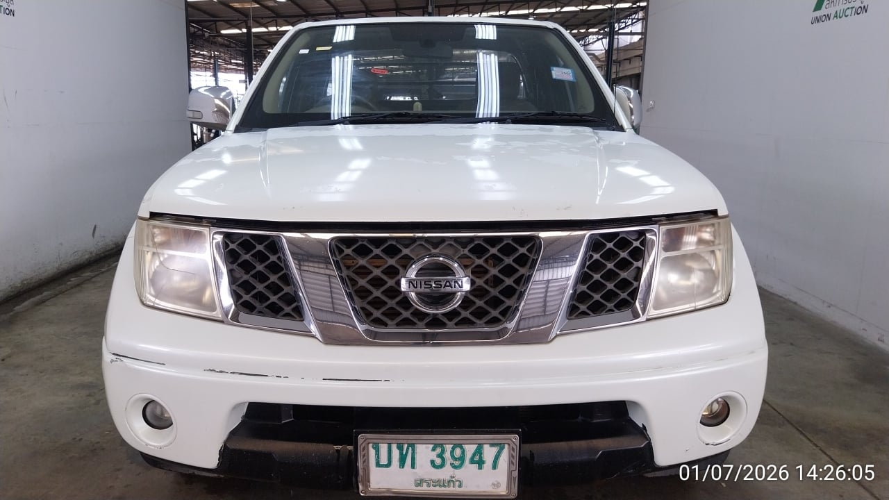 NISS NISS077 Ext. Cab 2.5 Calibre SE MT (ABS) 2012
