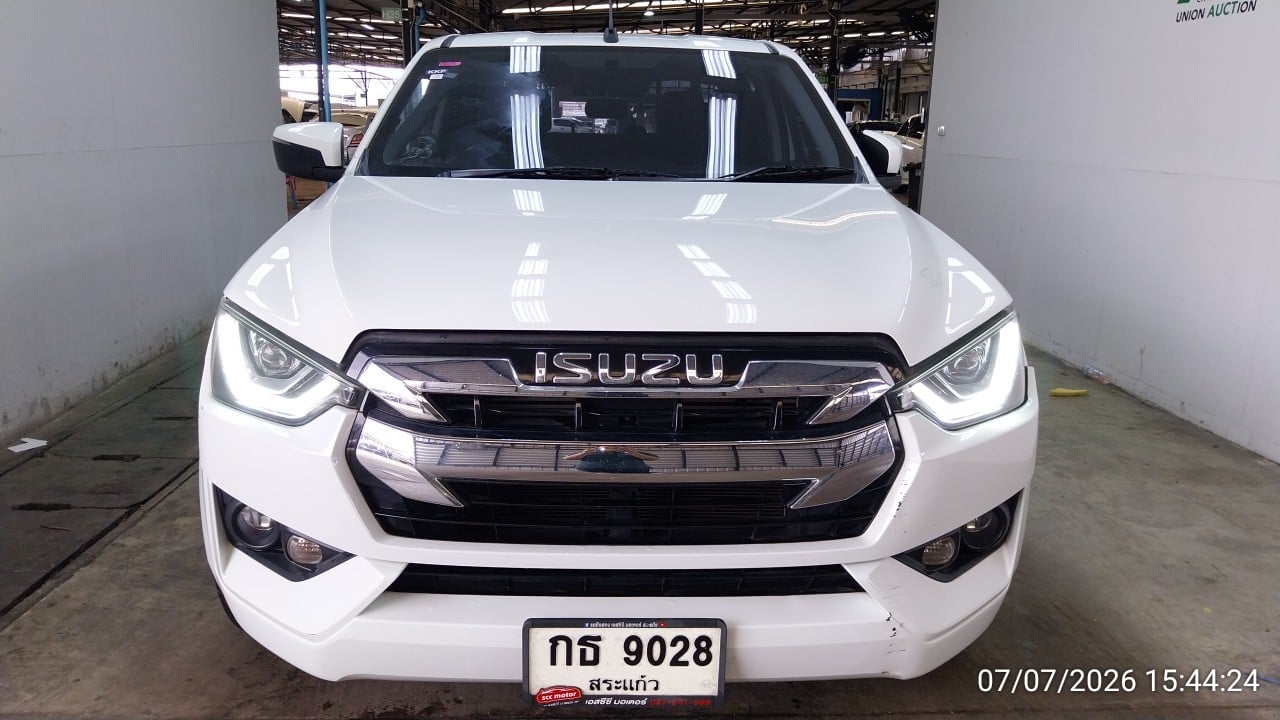ISUZ ISUZ073 CAB4 1.9 L MT (DA) 2021