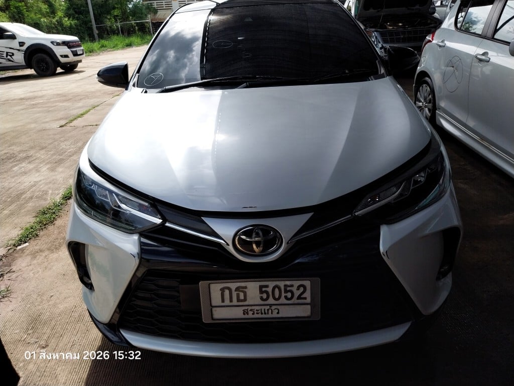TOYO TOYO056 1.2 Sport Premium CVT Hatch (Black roof) (AB/ABS) 2021