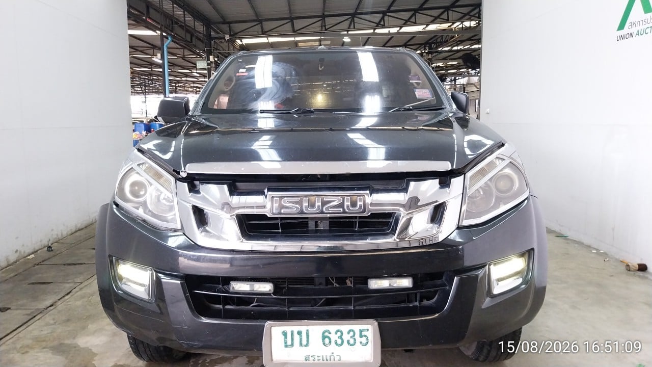 ISUZ ISUZ073 SPACECAB 2.5 Hi-Lander Z MT (VGS,DVD) (AB/ABS) 2015
