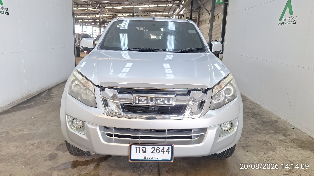 ISUZ ISUZ073 CAB4 2.5 Hi-Lander Z MT (VGS, DVD) (ABS) 2012