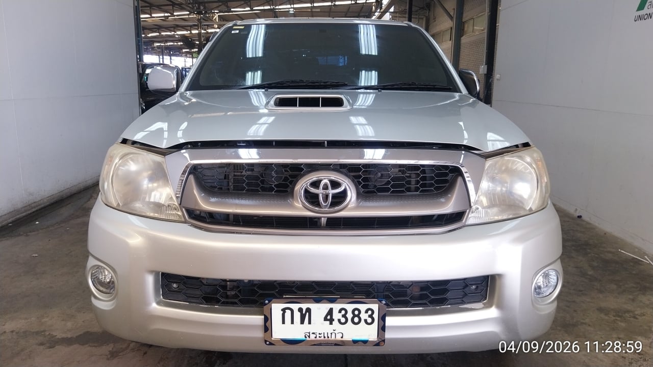 TOYO TOYO121 Dual Cab 2.5 E MT 2010