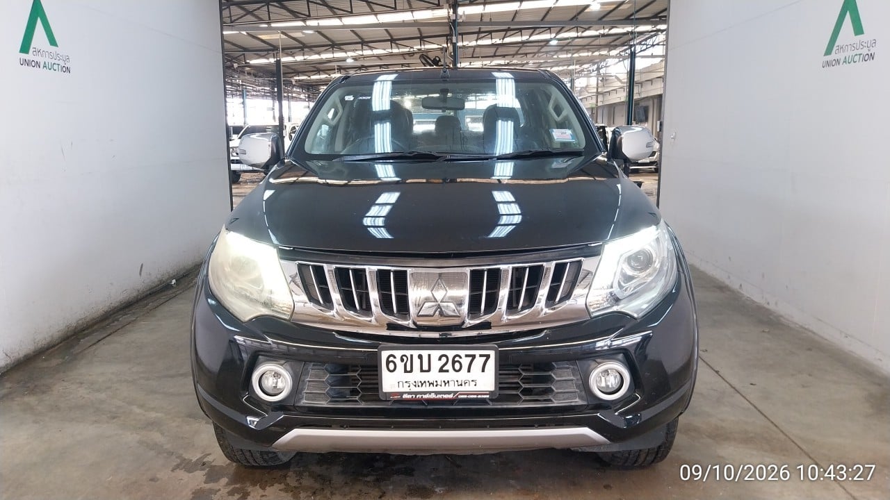 MITS MITS027 Dual Cab 2.4 GLS-Limited Plus MT 2017