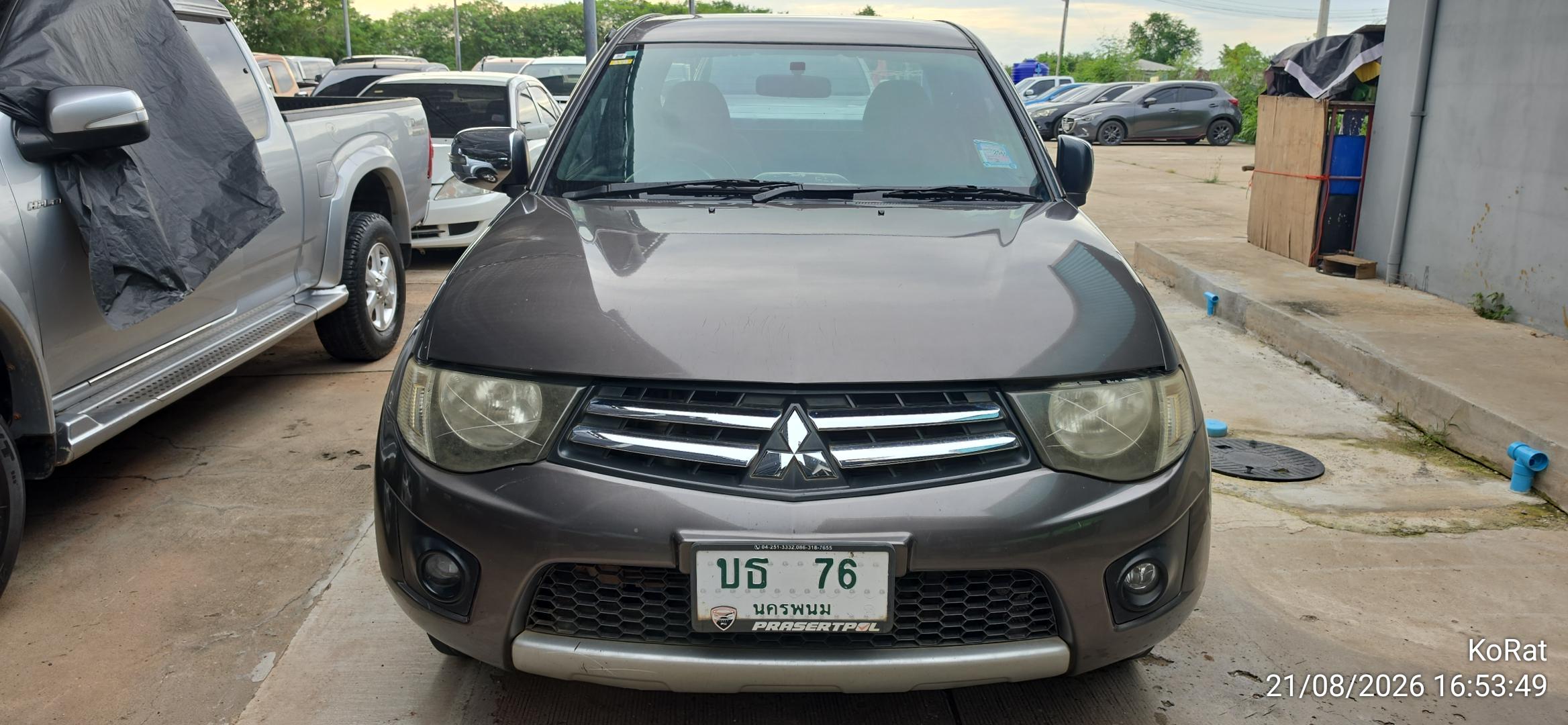 MITS MITS027 Ext. Cab 2.5 GLX MT 2013