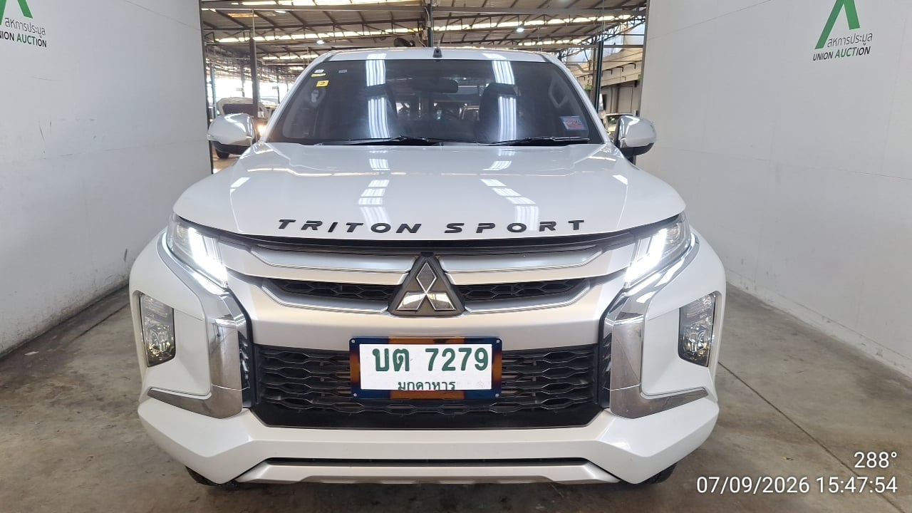 MITS MITS027 Ext. Cab 2.4 GLS Plus MT (AB/ABS) 2019