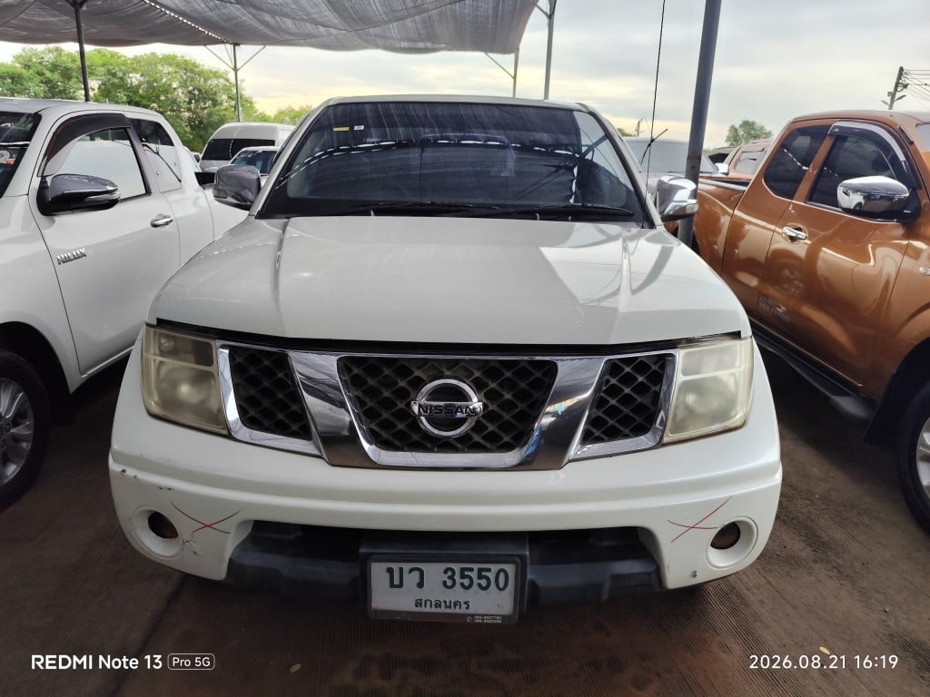 NISS NISS077 Ext. Cab 2.5 Calibre SE MT (ABS) 2011