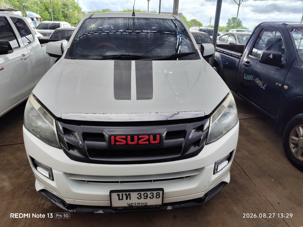 ISUZ ISUZ073 SPACECAB 2.5 X-Series Z MT (VGS) (AB/ABS) 2015